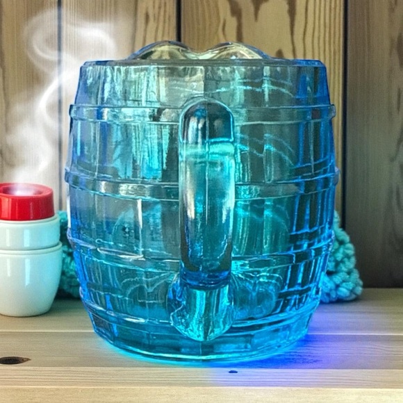 Vintage Tiara Indiana Glass "Barrel" creamer in aqua blue. - Picture 4 of 5